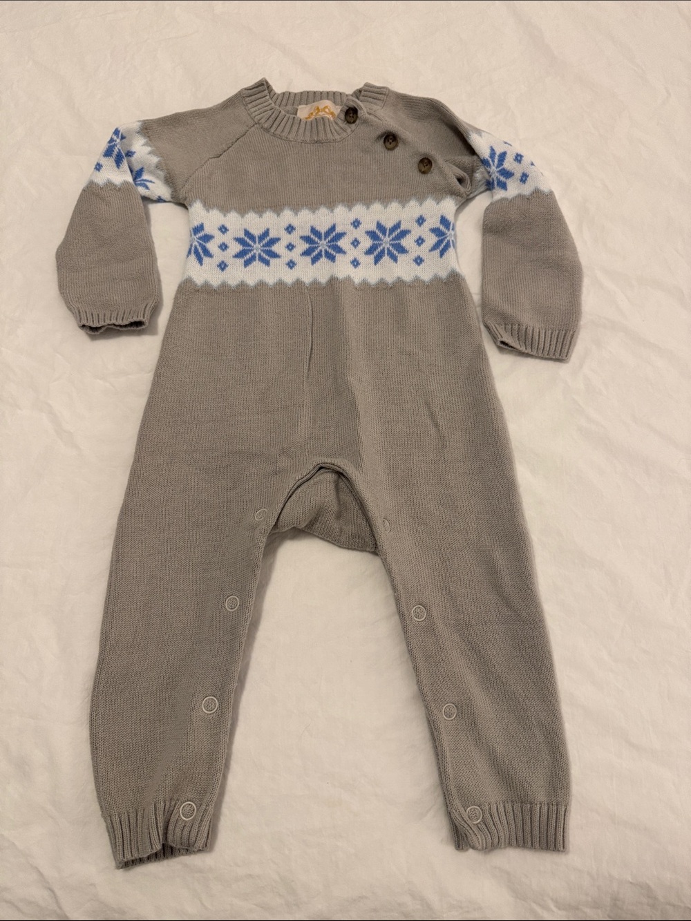 Beaufort Bonnet size 3-6 months grey fair isle onesie